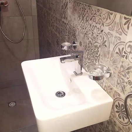 Luciano - Self Catering