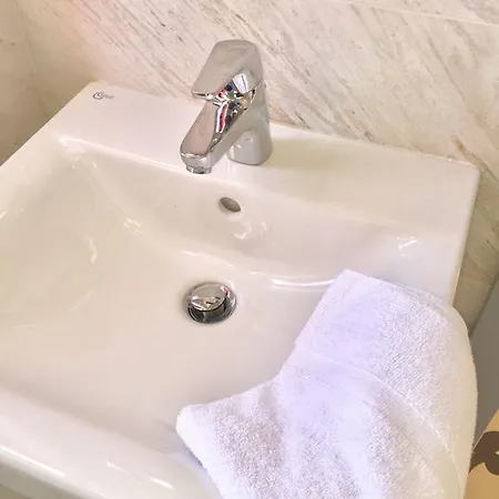 Luciano - Self Catering Apartament Valletta