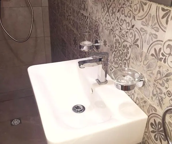 Luciano - Self Catering